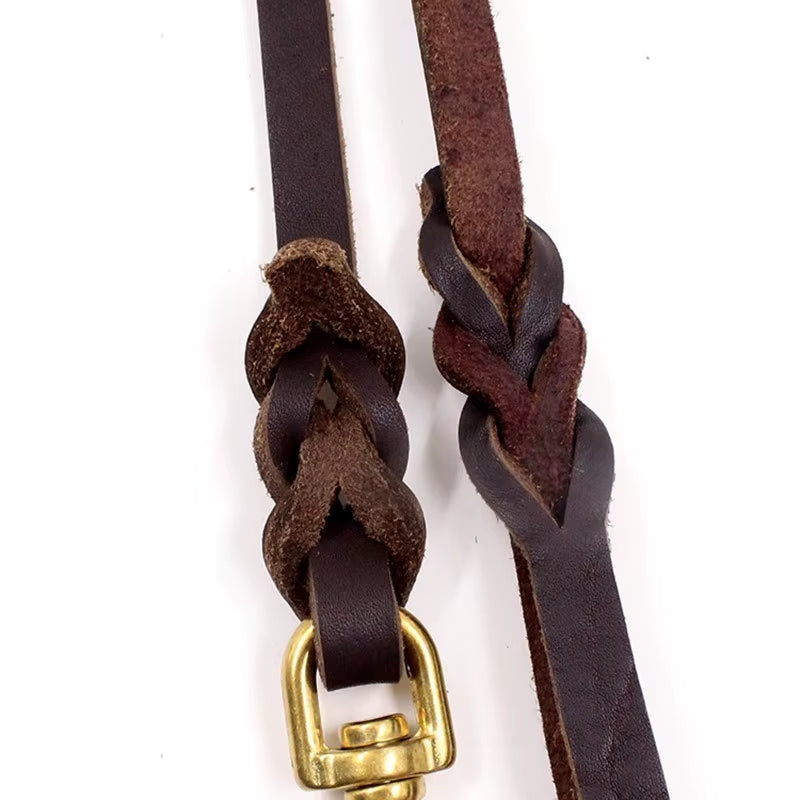 Premium Handmade Cowhide Leather Dog Leash - Durable & Stylish for Large Breeds - Brass-Plated Hardware